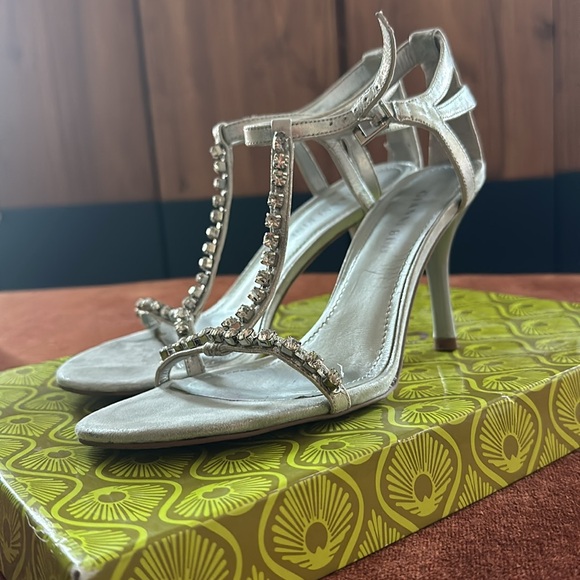 Gianni Bini Formal Silver Shoes - Picture 6 of 10
